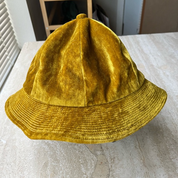 Vintage Hat - Picture 2 of 9